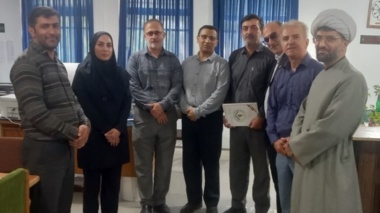 تجلیل از عملکرد متمایز مسئول بیمه تکمیلی مرکز تحقیقات و آموزش کشاورزی مازندران