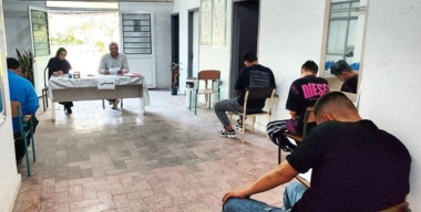 بازدید دکتر نیکفرجام از هنرستان واحد آموزش سلمانشهر