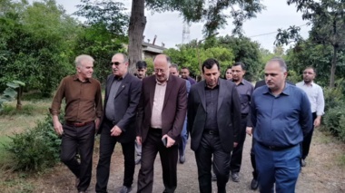 بازدید دکتر محمودی معاون حقوقی و امور مجلس معاونت علمی و فناوری و اقتصاد دانش بنیان نهاد ریاست جمهوری از ظرفیت های ایستگاه تحقیقات باغبانی قائمشهر