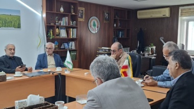 نشست صمیمانه رییس مرکز با همکاران پیشکسوت مرکز؛