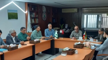 پیشگامی مرکز تحقیقات مازندران در توسعه کشت پاییزه محصولات دارویی؛ نشست راهبردی رییس مرکز با حضور کارشناسان متخصص